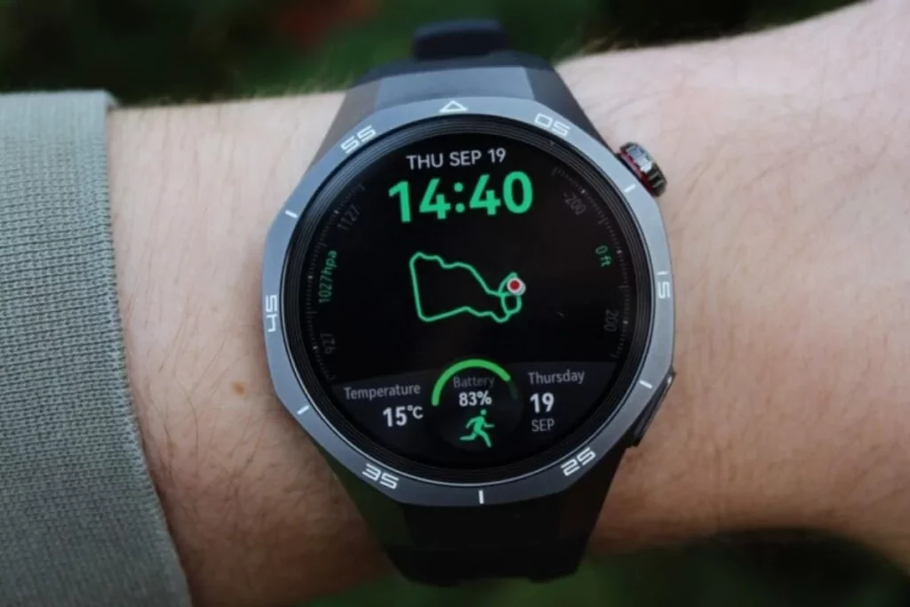 Huawei Watch GT 5 Pro design; Pixel Watch 4 vs Huawei Watch GT 5 Pro