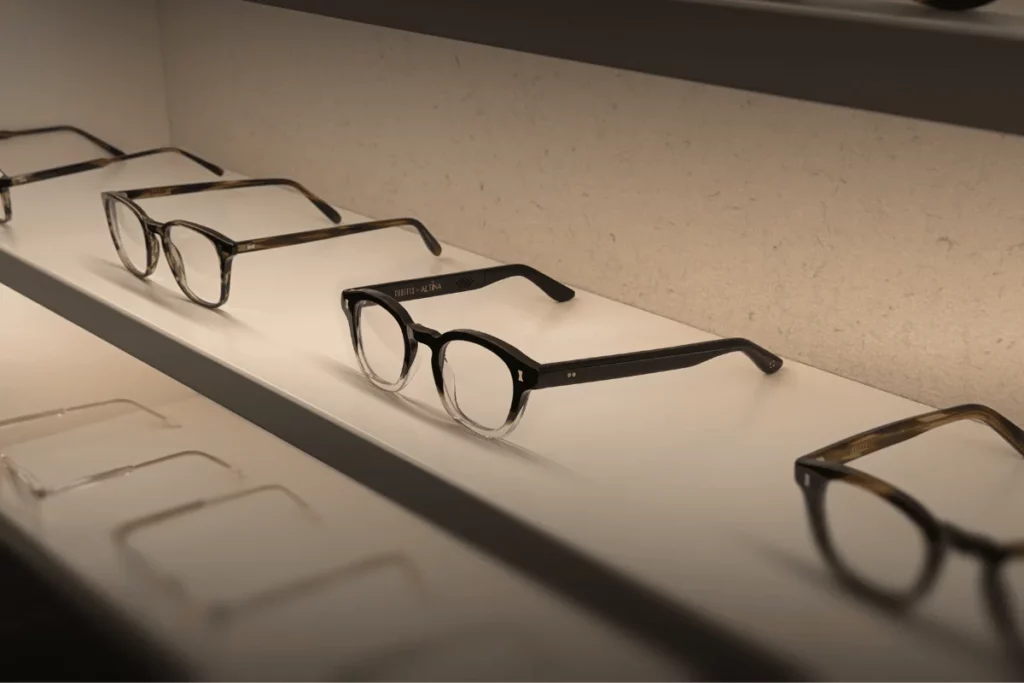 Altina AI smart glasses for hearing; Altina hearing glasses