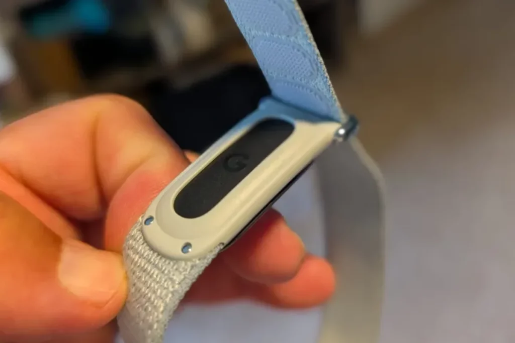 Fitbit Air Design; hume band 2.0 vs fitbit air