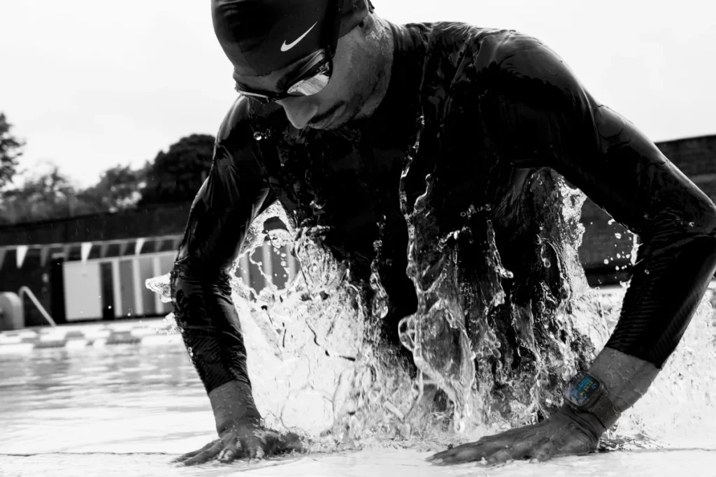 Apple Watch Ultra 4 Water resistance ; Apple Watch Ultra 4